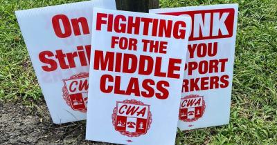 sign reading fighting for the middle class