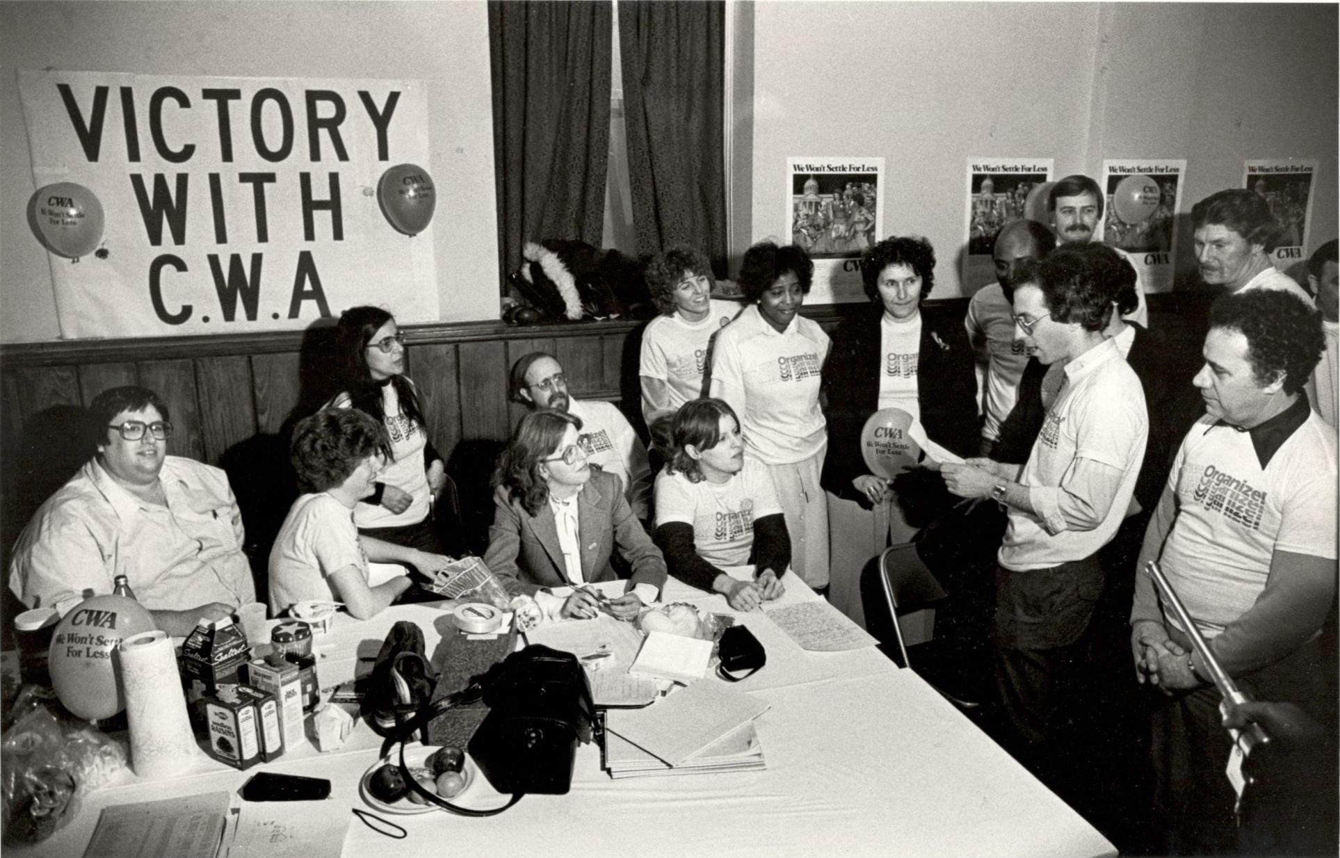 Larry Cohen with group of New Jersey State Workers