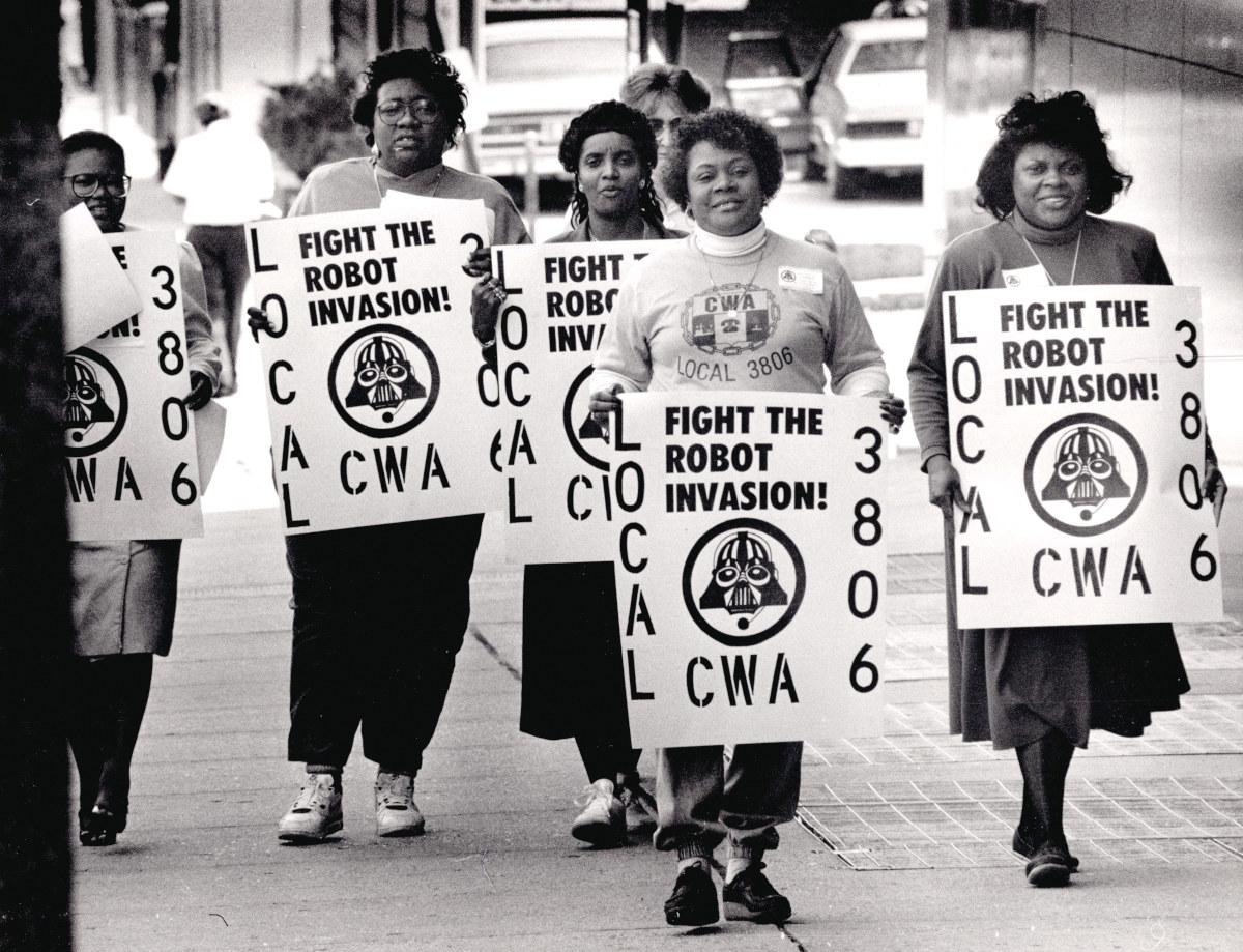 1991 photo of CWA Local 3806 members marching for Operator Awareness Week in Memphis